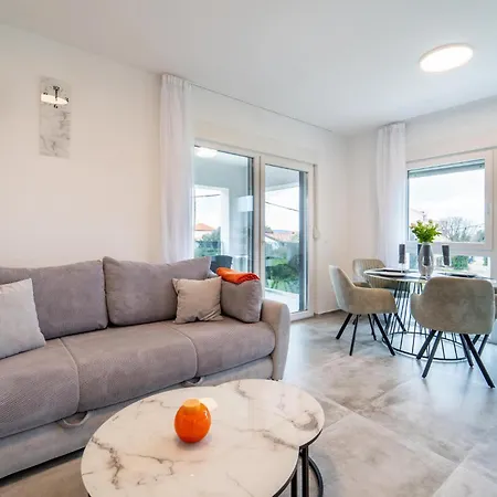 1 Bedroom Gorgeous In *