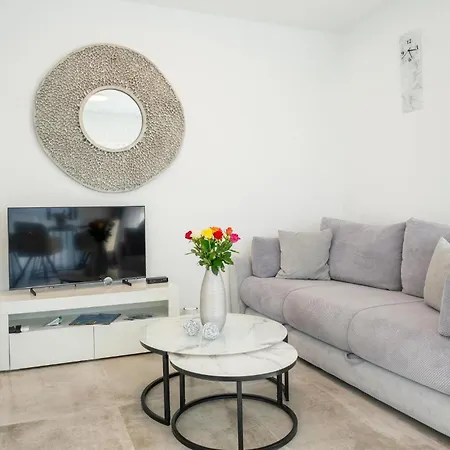 1 Bedroom Gorgeous In *